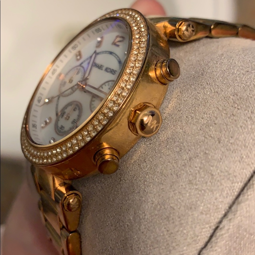 Michael Kors watch - Picture 3 of 4